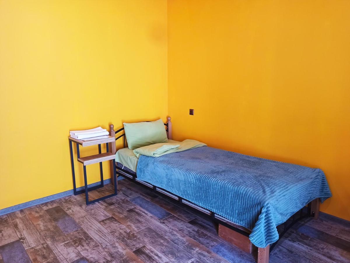 Jermatun Guest House ディリジャン エクステリア 写真